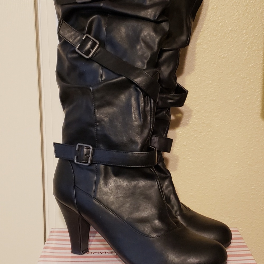 Round toe boots.